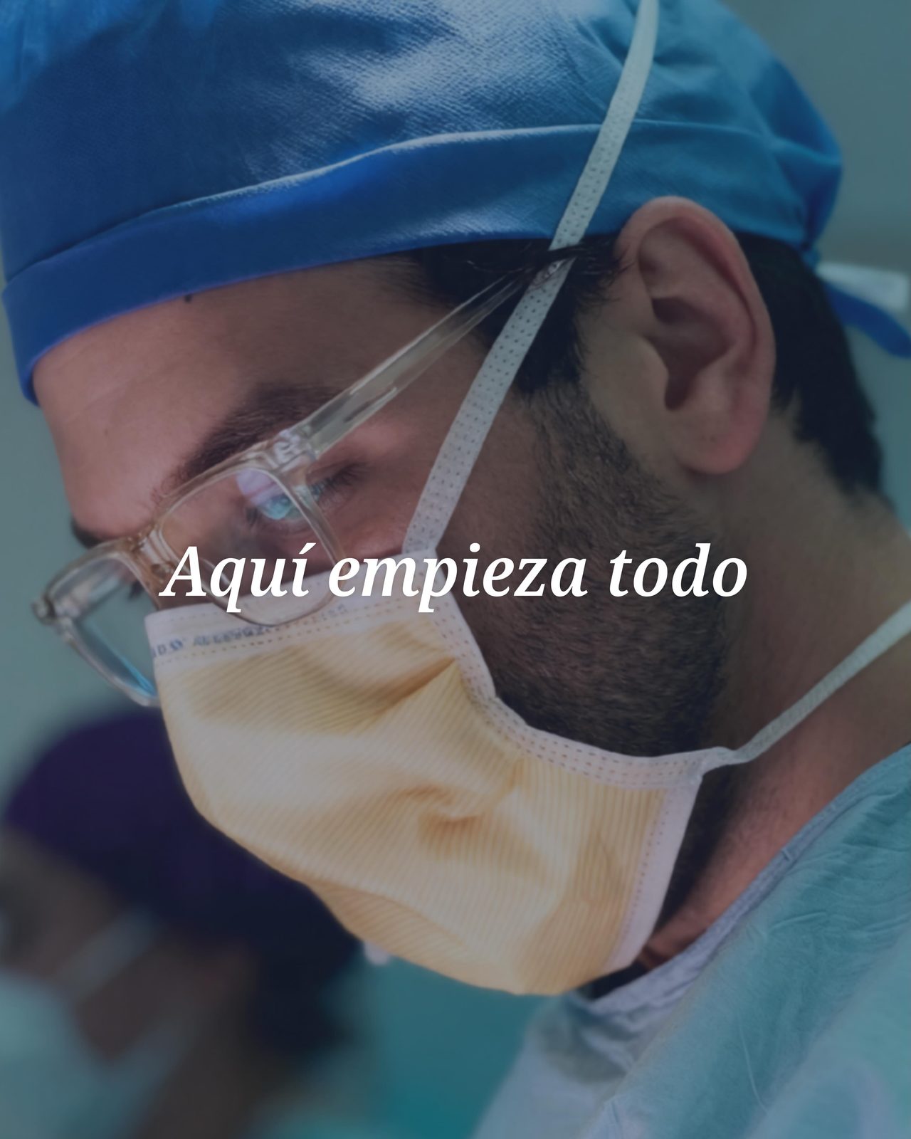 Dr. Fernando Poucel en quirófano